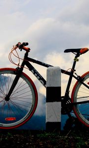 Preview wallpaper bicycle, sports, pole, evening, mountains, fog