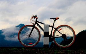 Preview wallpaper bicycle, sports, pole, evening, mountains, fog