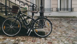 Preview wallpaper bicycle, street, city, facade
