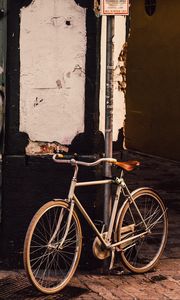 Preview wallpaper bicycle, street, walls