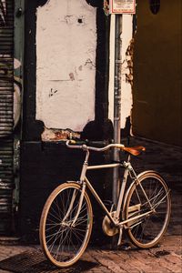 Preview wallpaper bicycle, street, walls
