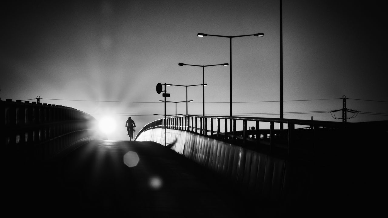 Wallpaper bicyclist, bridge, bw, silhouette, night