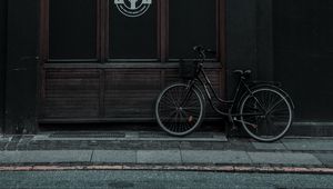 Preview wallpaper bike, building, facade, street, city