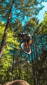 Preview wallpaper bike, cyclist, jump, stunt, extreme