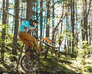 Preview wallpaper bike, cyclist, stunt, forest