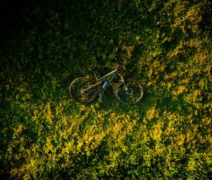 Preview wallpaper bike, grass, aerial view