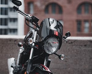 Preview wallpaper bike, motorcycle, side view, lantern