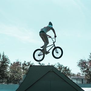 Preview wallpaper biker, trick, jump