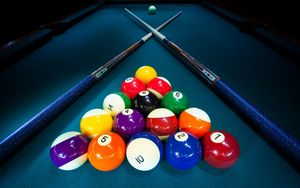 Preview wallpaper billiard, balls, cue, table