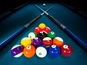 Preview wallpaper billiard, balls, cue, table