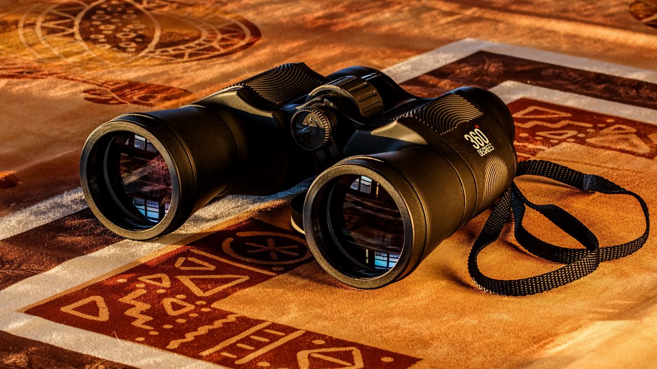 Wallpaper binoculars, lenses, gold, glow, reflection