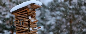 Preview wallpaper birdhouse, snow, winter