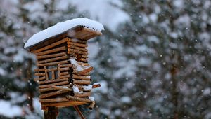 Preview wallpaper birdhouse, snow, winter