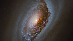 Preview wallpaper black eye galaxy, galaxy, stars, space