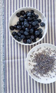 Preview wallpaper blueberries, berries, bowl, breakfast