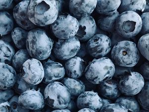 Preview wallpaper blueberries, berry, fruit