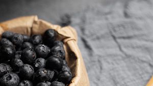 Preview wallpaper blueberries, blackberry, berry, dishes, wooden