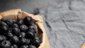 Preview wallpaper blueberries, blackberry, berry, dishes, wooden