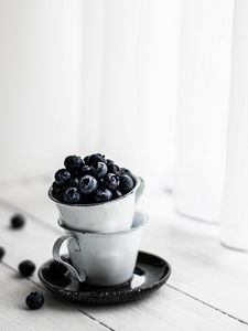 Preview wallpaper blueberries, cups, berries, ripe