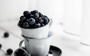 Preview wallpaper blueberries, cups, berries, ripe