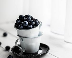 Preview wallpaper blueberries, cups, berries, ripe