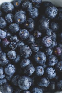 Preview wallpaper blueberries, plate, berry, ripe