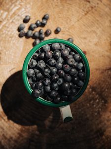 Preview wallpaper blueberry, berry, cup, fruit, wooden