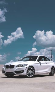 Preview wallpaper bmw 5 series, bmw 5, bmw, white, side view, clouds