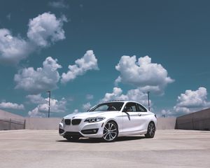 Preview wallpaper bmw 5 series, bmw 5, bmw, white, side view, clouds