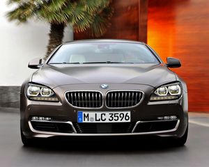 Preview wallpaper bmw  6, bmw, front view, lattice