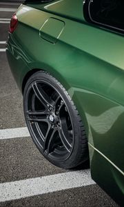 Preview wallpaper bmw, car, green, wheel
