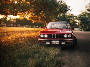 Preview wallpaper bmw, car, red, retro, road