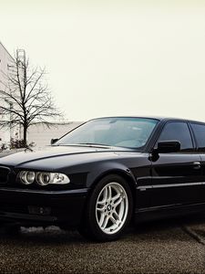 Preview wallpaper bmw, e38, 740i, car, side view, black