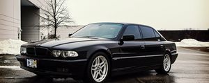 Preview wallpaper bmw, e38, 740i, car, side view, black