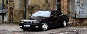 Preview wallpaper bmw, e38, black, side view