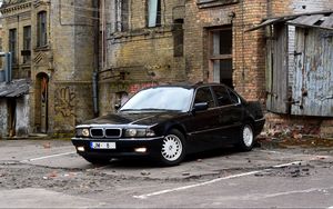 Preview wallpaper bmw, e38, black, side view