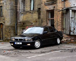 Preview wallpaper bmw, e38, black, side view