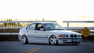 Preview wallpaper bmw, e46, 325i, 3 series, white, side view