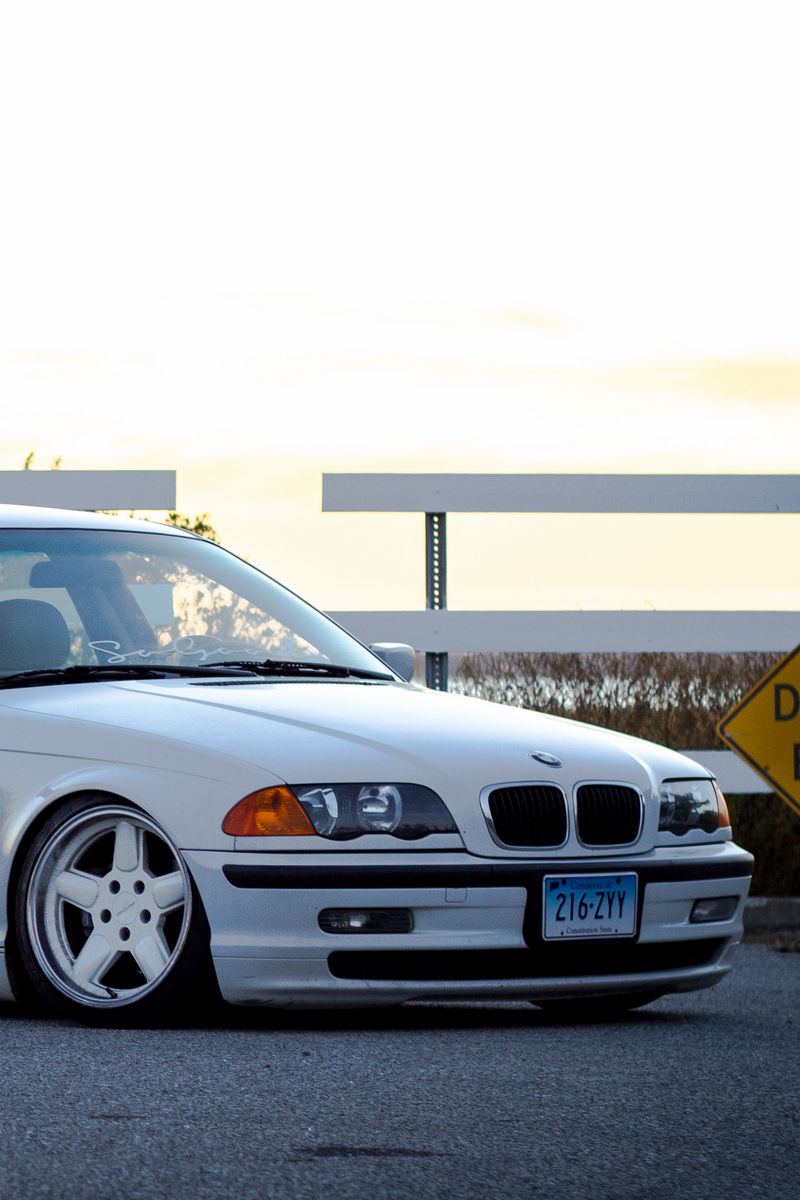 Download wallpaper 800x1200 bmw, e46, 325i, 3 series, white, side view iphone 4s/4 for parallax hd background Download wallpaper 800x1200 bmw, e46, 325i, 3 series, white, side view iphone 4s/4 for parallax hd background