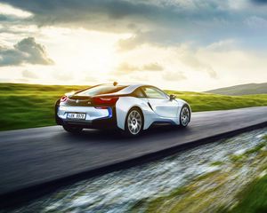 Preview wallpaper bmw, i8, exotic, motion, movement, speed