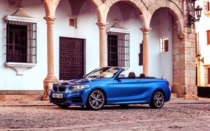 Preview wallpaper bmw, m235i, uk-spec, f23, convertible, blue, side view