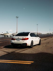 Preview wallpaper bmw m5, bmw, car, white, airport