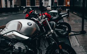 Preview wallpaper bmw, motorcycle, bike, gray, side view, parking