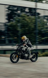 Preview wallpaper bmw, motorcycle, motorcyclist, bike, side view, movement