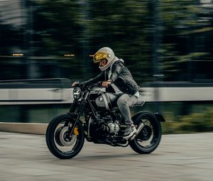 Preview wallpaper bmw, motorcycle, motorcyclist, bike, side view, movement