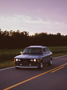 Preview wallpaper bmw, road, movement, evening
