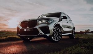 Preview wallpaper bmw x5, bmw, car, suv, gray, side view