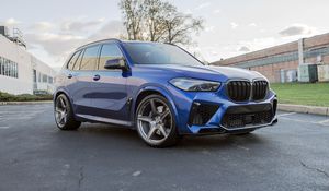 Preview wallpaper bmw x5, bmw, car, blue, wheel