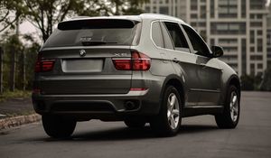 Preview wallpaper bmw x5, bmw, side view, suv