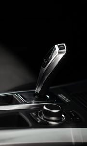 Preview wallpaper bmw x5, bmw, transmission, lever, suv, management